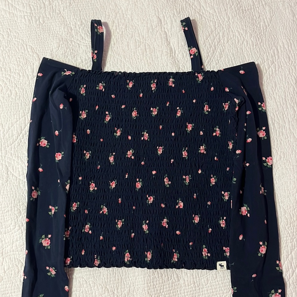 Off the shoulder navy long-sleeve